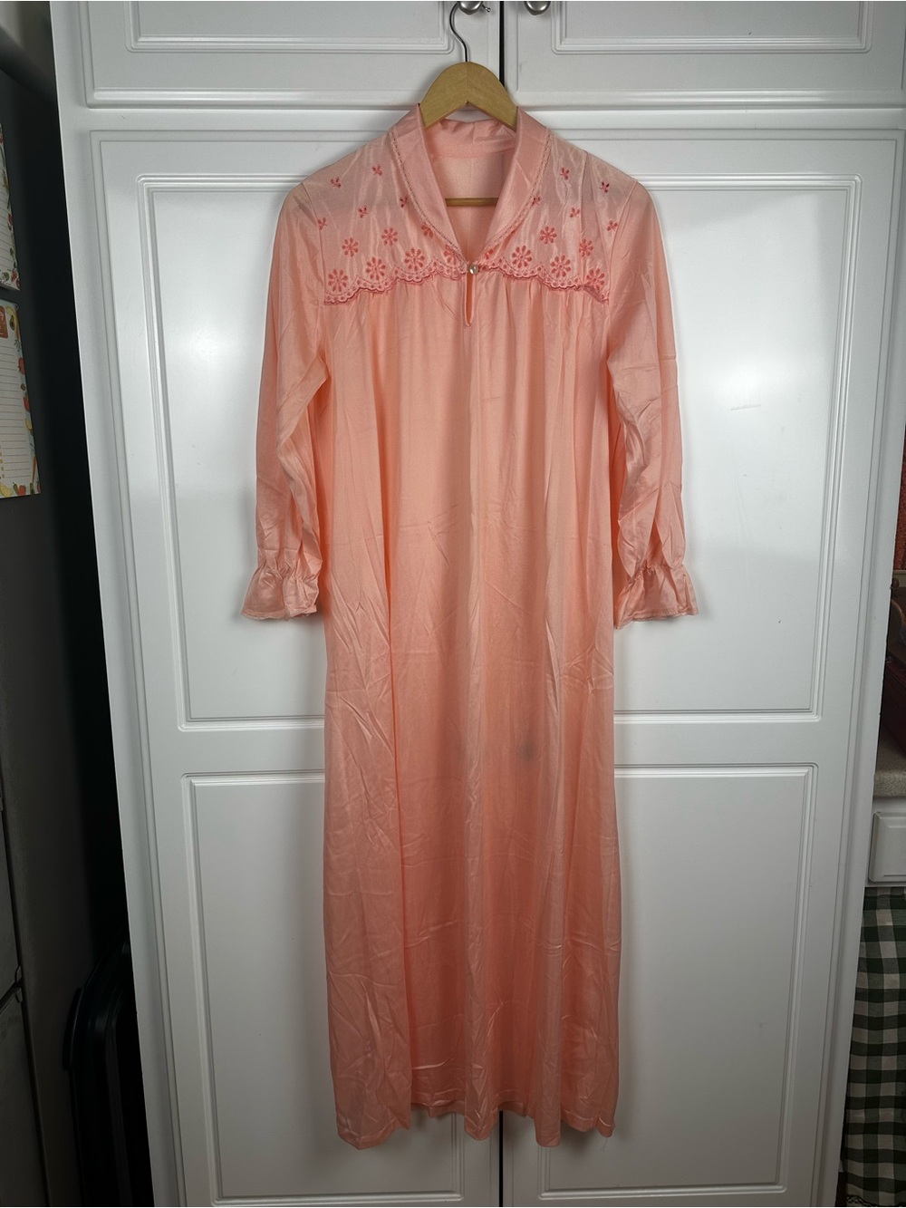 Women's Vintage Peach Embroidered Long Nightgown